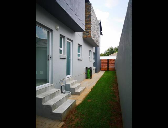 4 BEDROOM PROPERTY TO RENT IN WATERKLOOF RIDGE